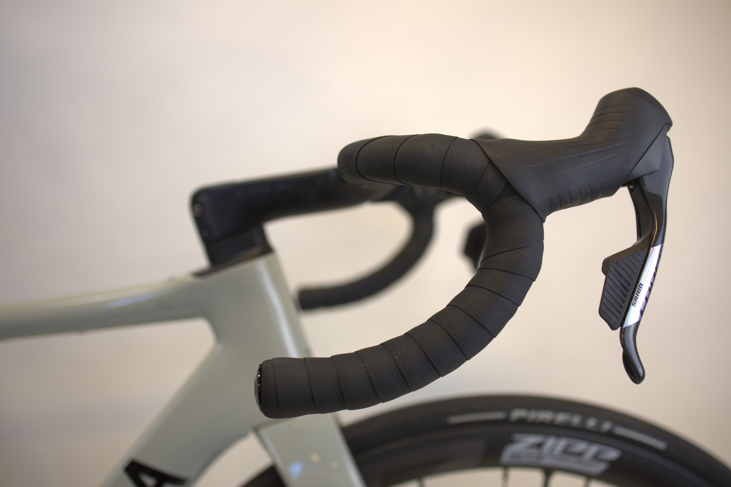 Fara r F/Road Performance Red eTap AXS (oppgradert)