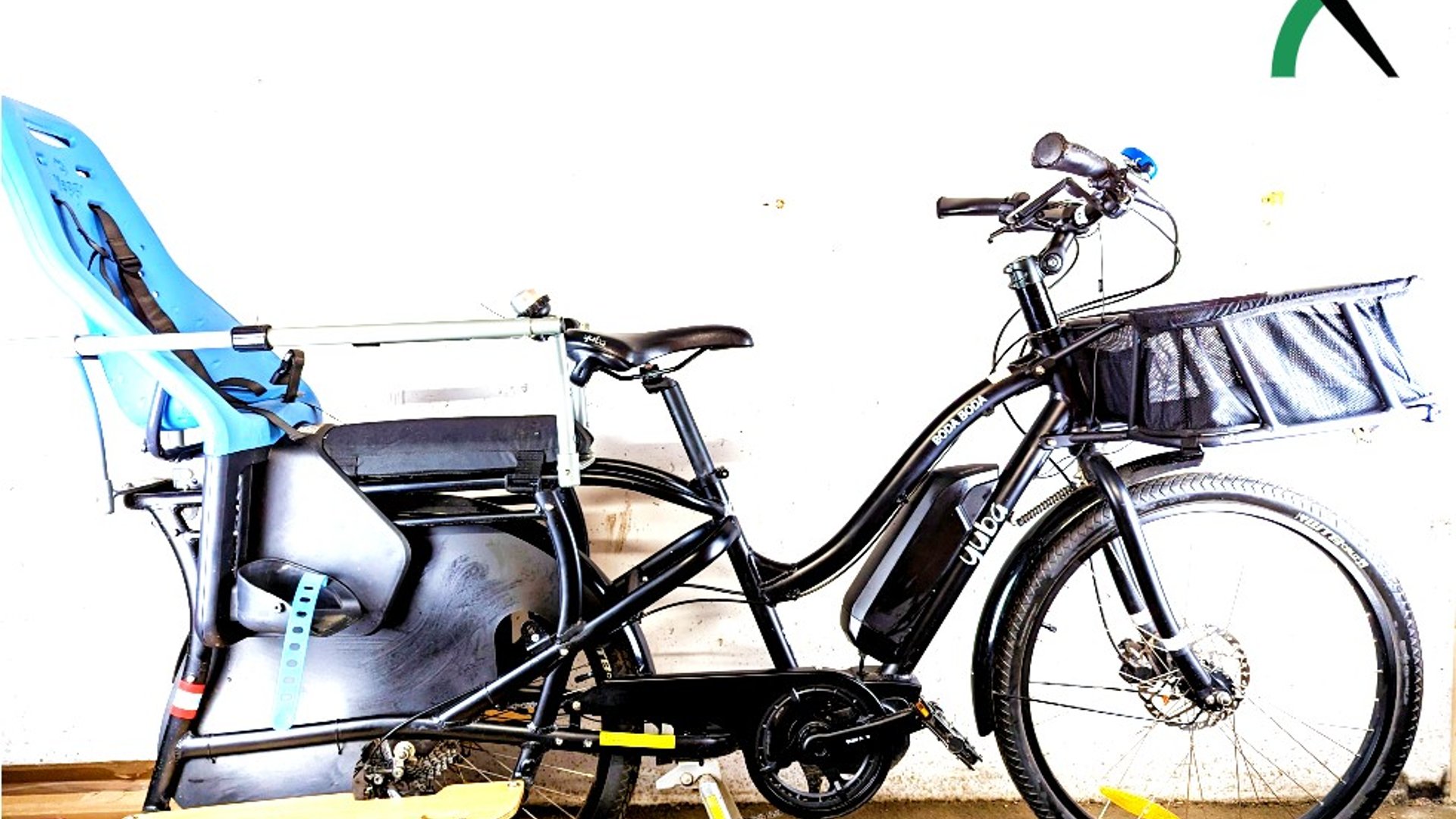 2019 Yuba Boda Boda m/ barnesete, monkeybars, benstøtte og kurv