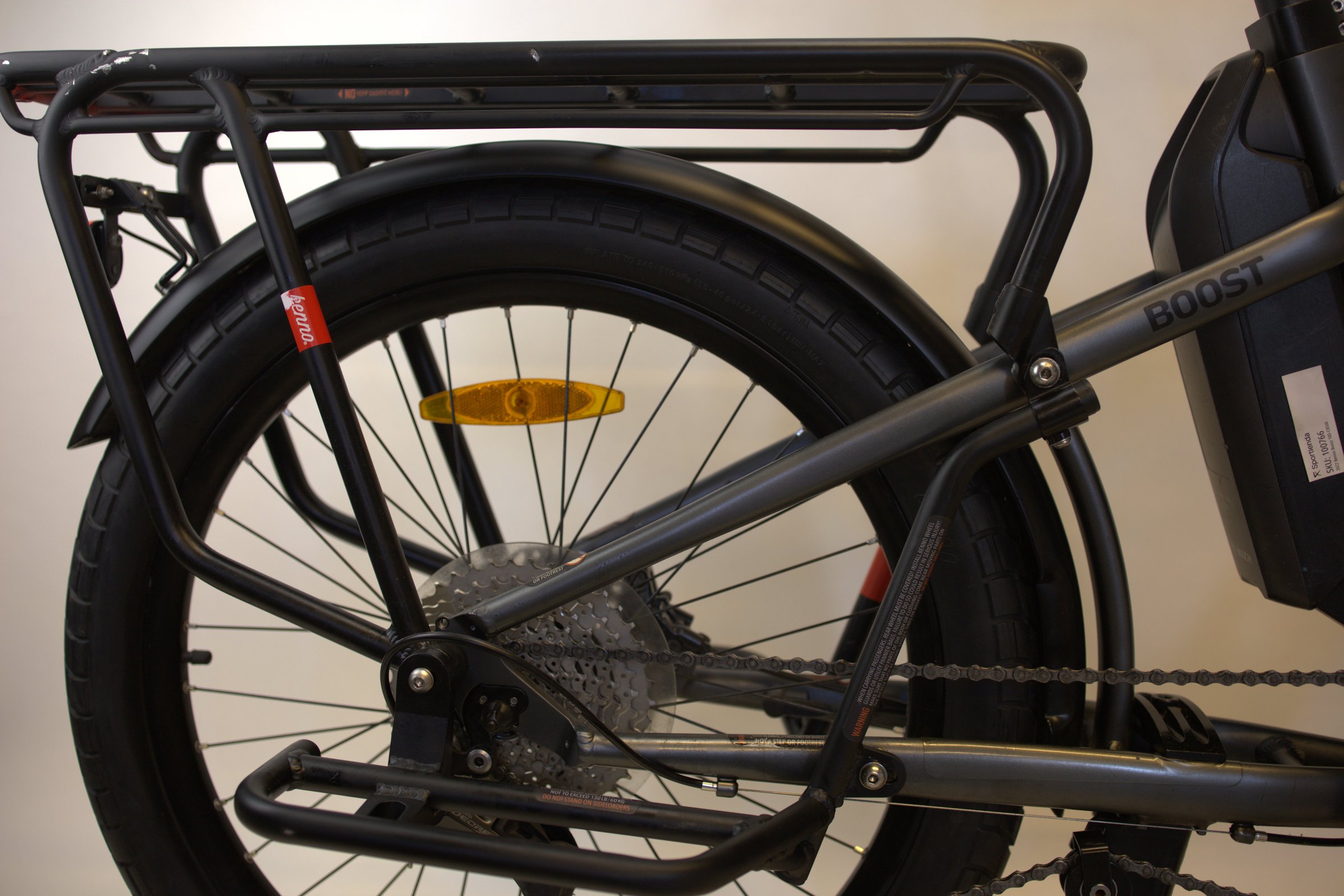 Benno Boost 10D CX500 med  frontbærer, fothvilere, dobbeltstøtte og foldelås