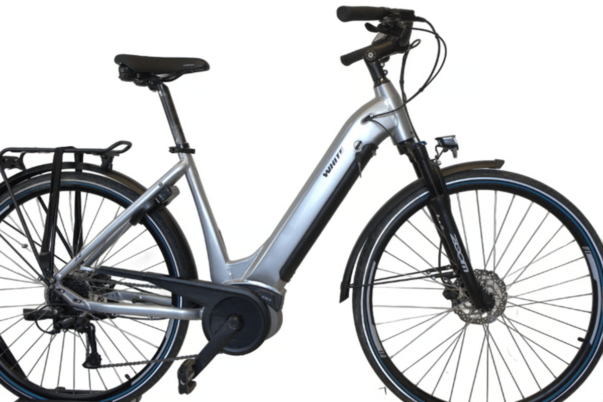 White E-Trekking 3.0 Bosch A+ 500 23