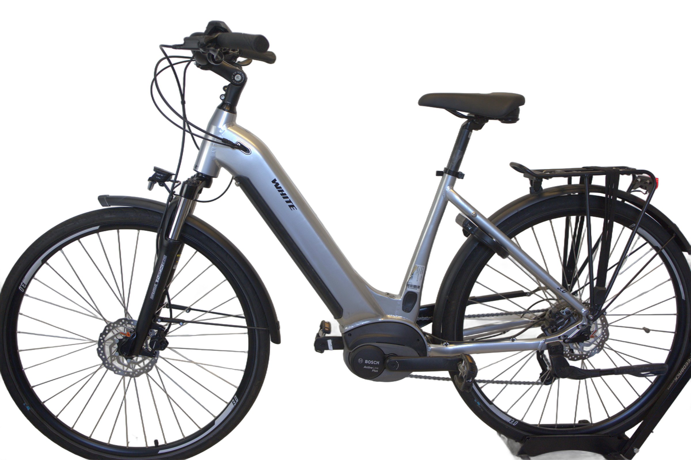 White E-Trekking 3.0 Bosch A+ 500 23