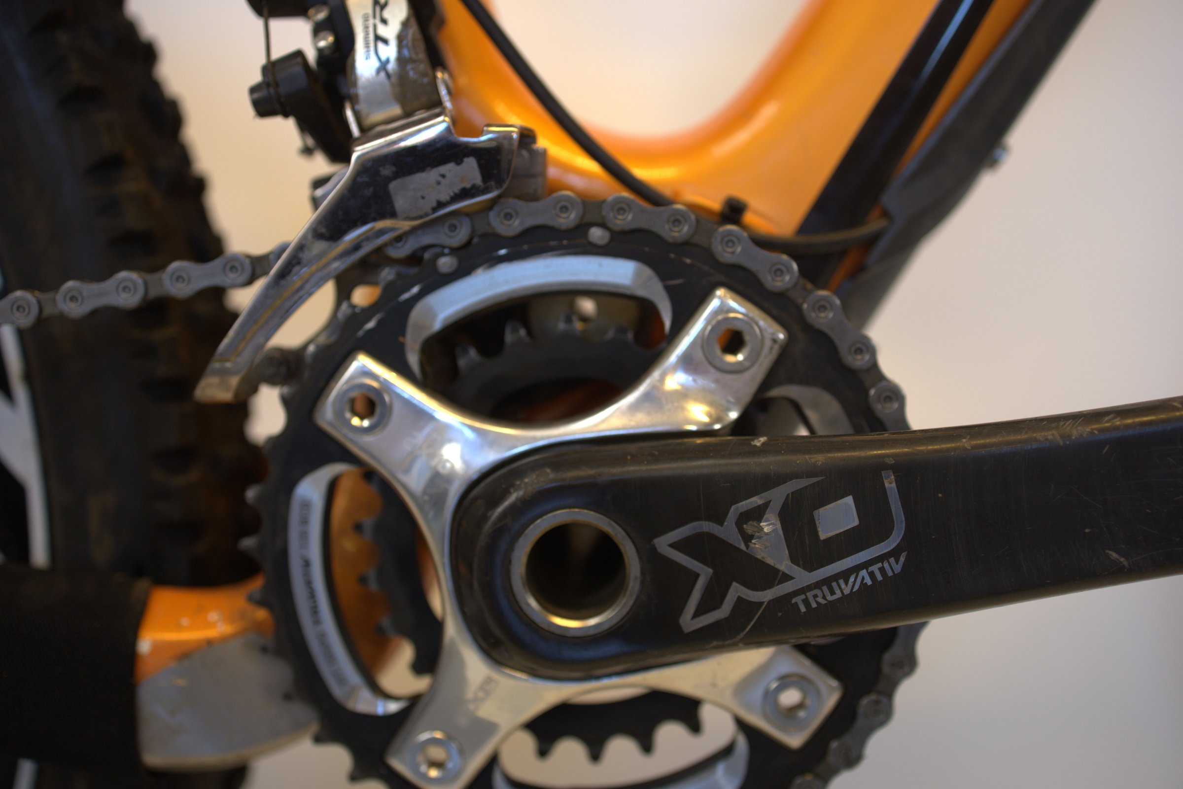 IBIS Mojo SL-R : Legendarisk stisykkel fra Ibis — lett, rask og utrolig responsiv.