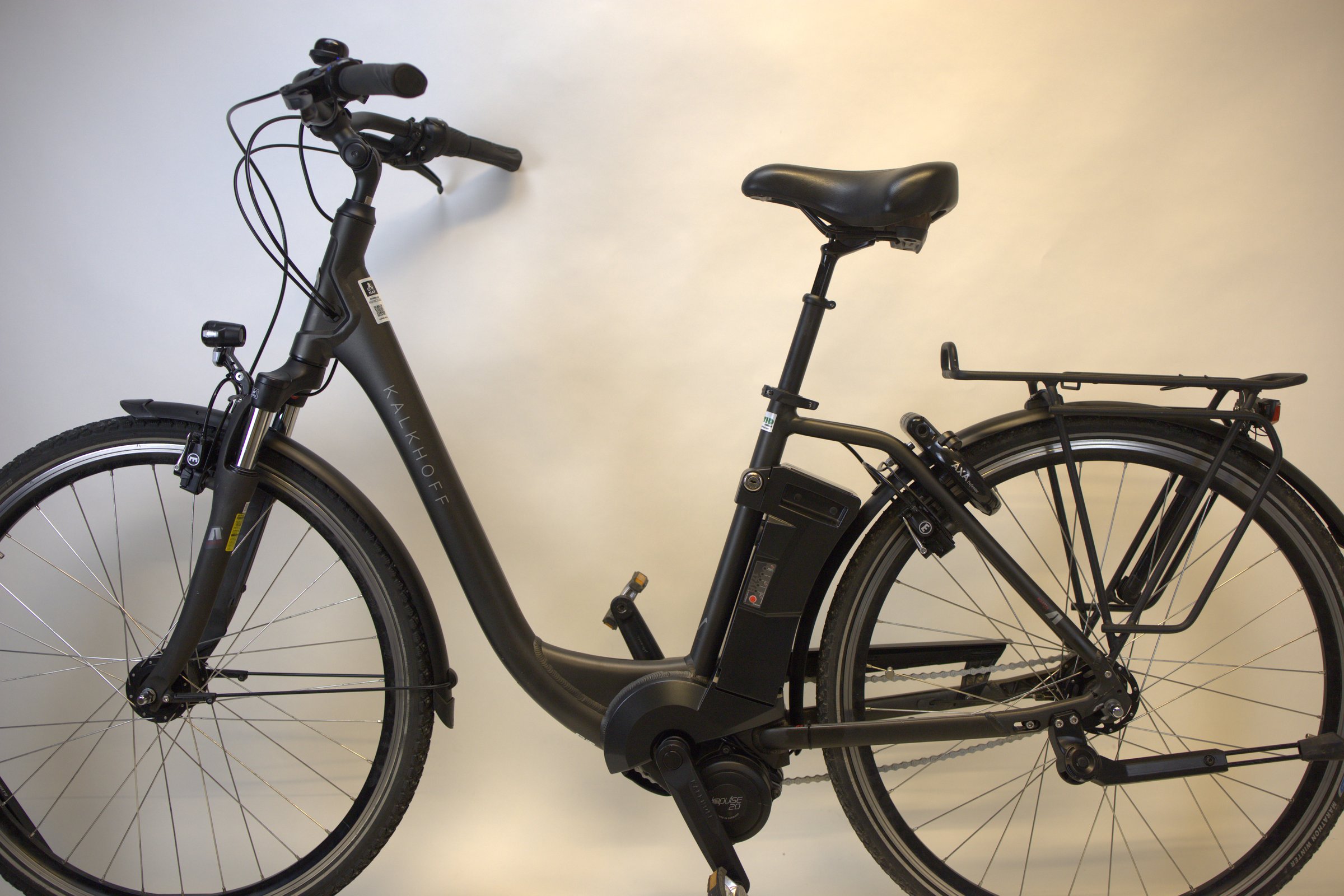 Kalkhoff Agattu med vinterdekk montert