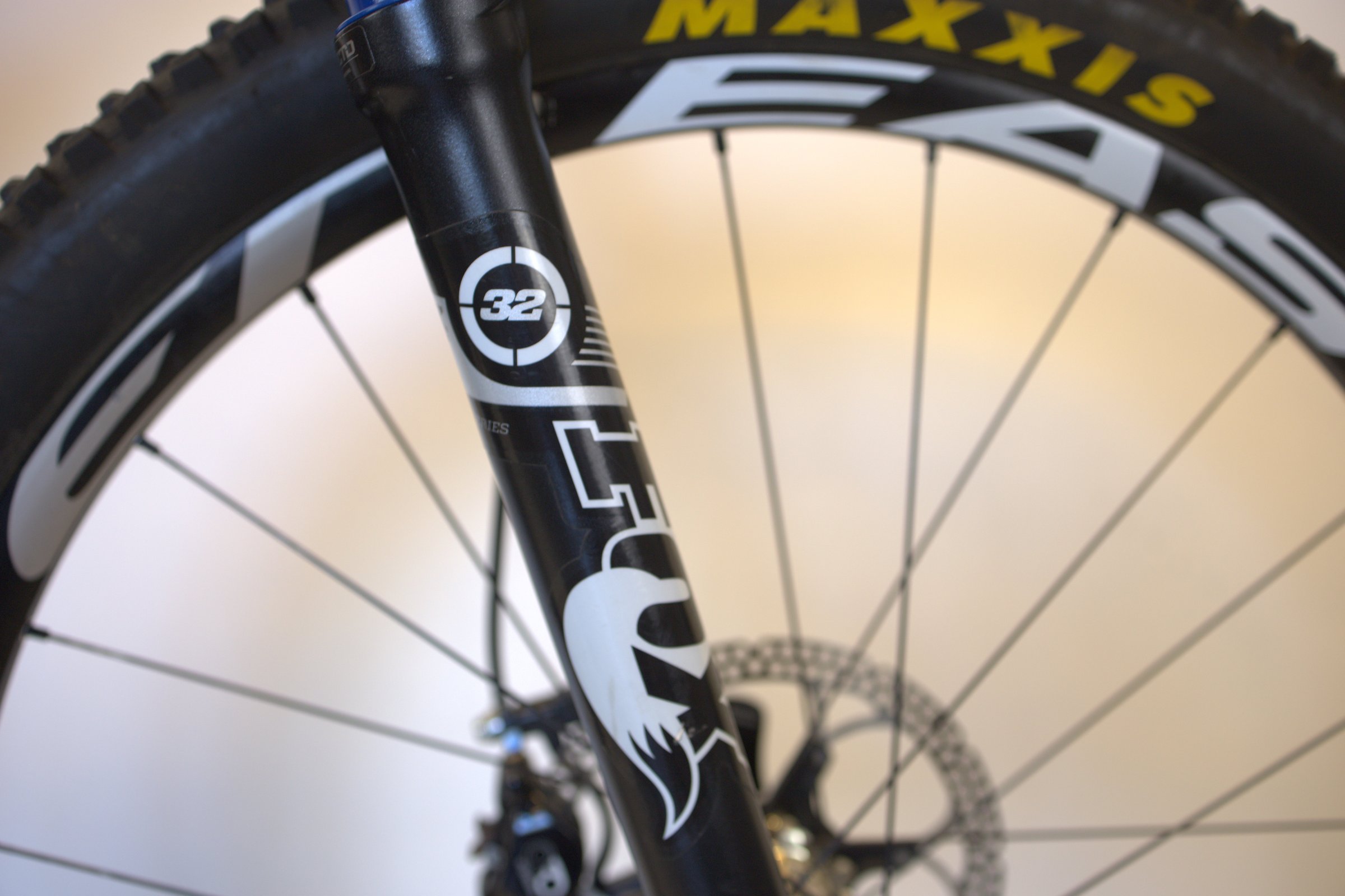 IBIS Mojo SL-R : Legendarisk stisykkel fra Ibis — lett, rask og utrolig responsiv.