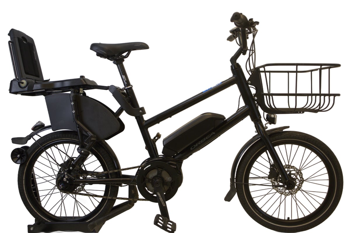 Orbea KATU-E 30 med barnesete/pute og kurv