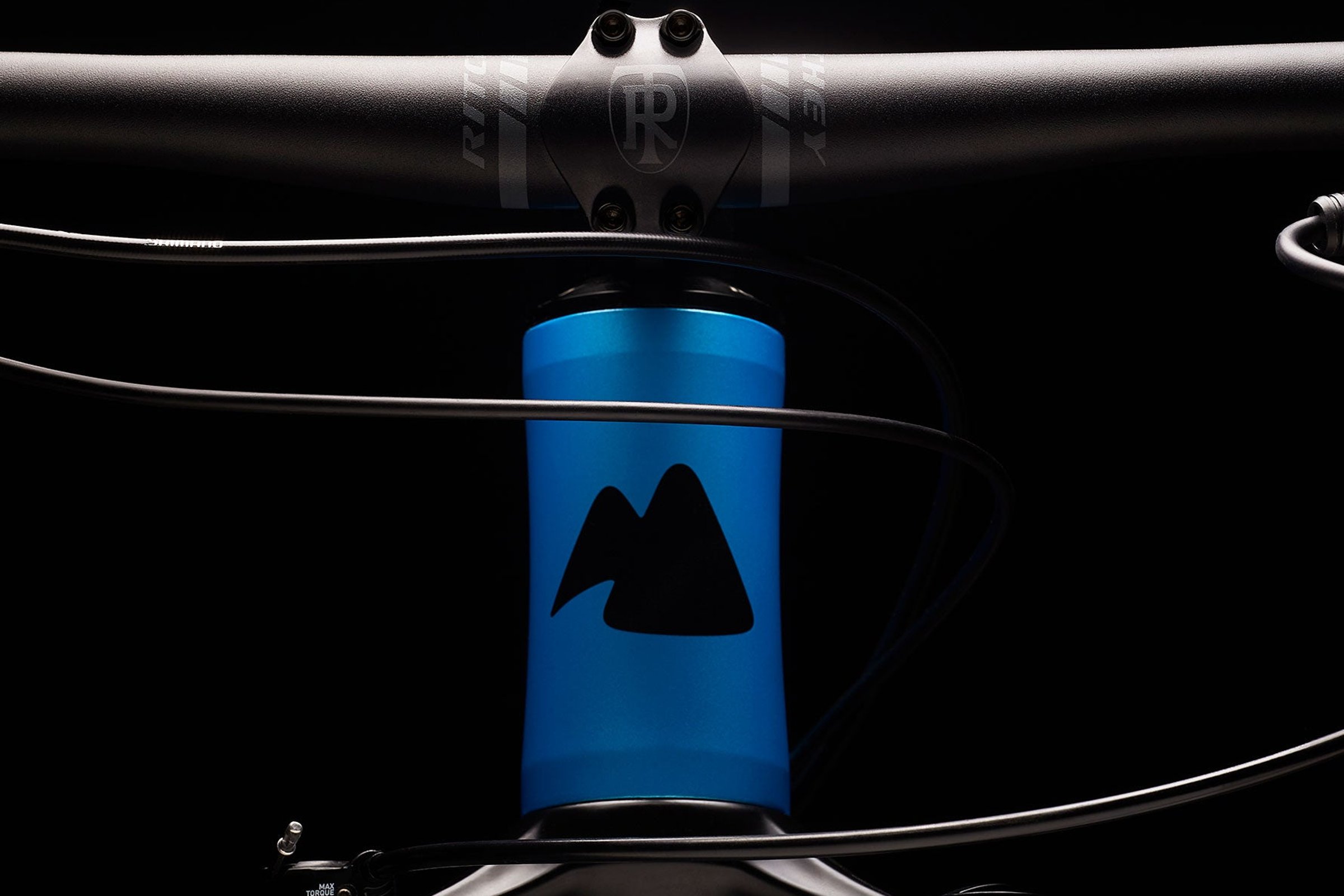 Blå MMR Zen 10 med fokus på styr og styrerør.