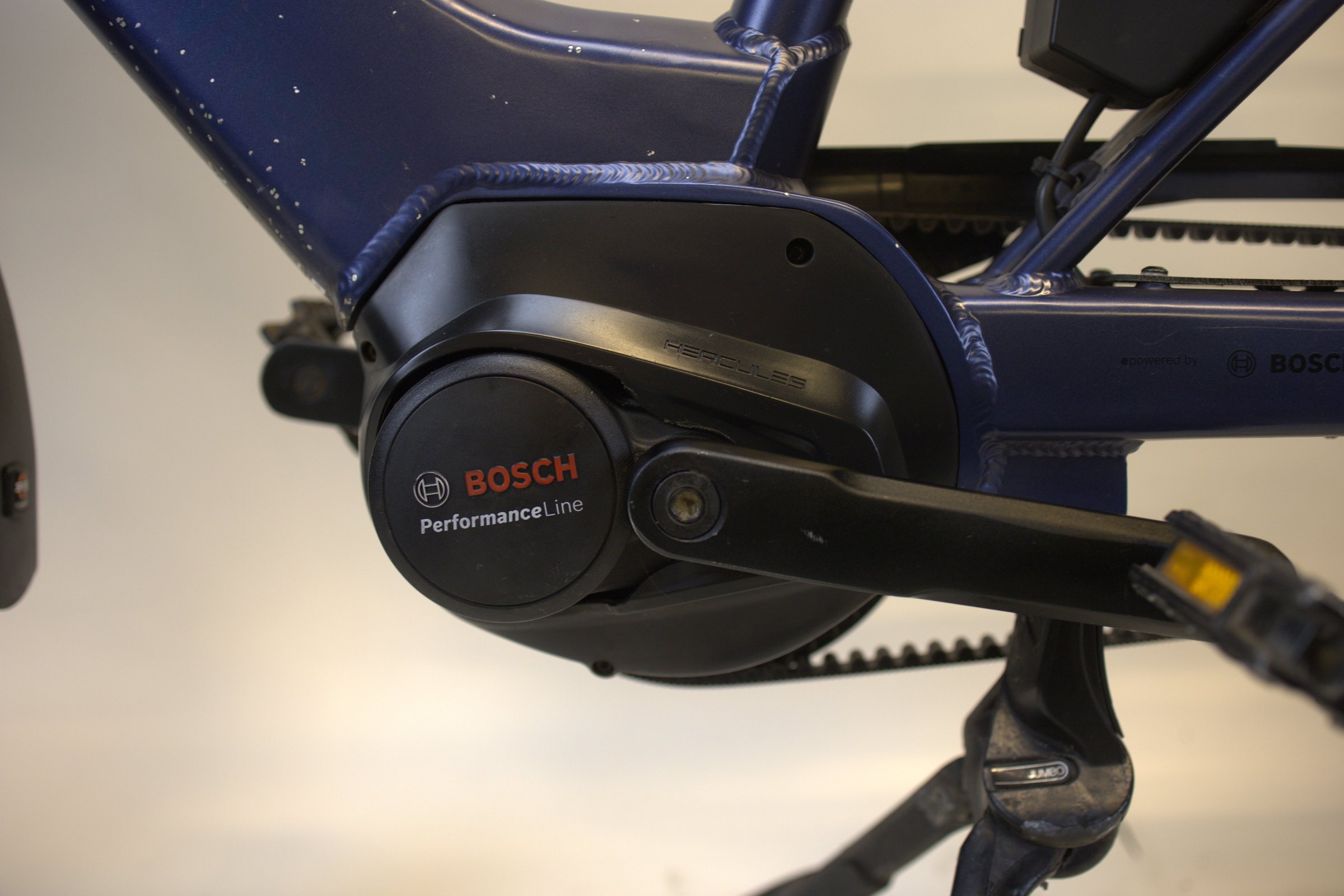 HERCULES ROB FAMILY (2939 km) med barnesete, vinterdekk, kurv og fothviler