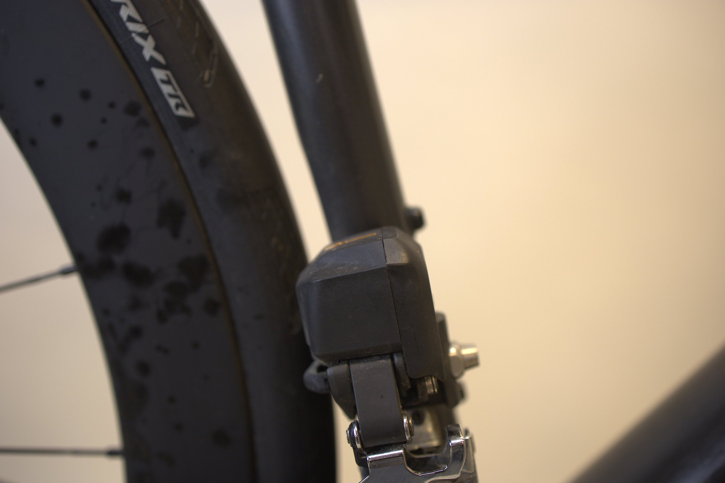 Orbea Orca M30i Di2 med Dura-Ace C50 og wattmåler