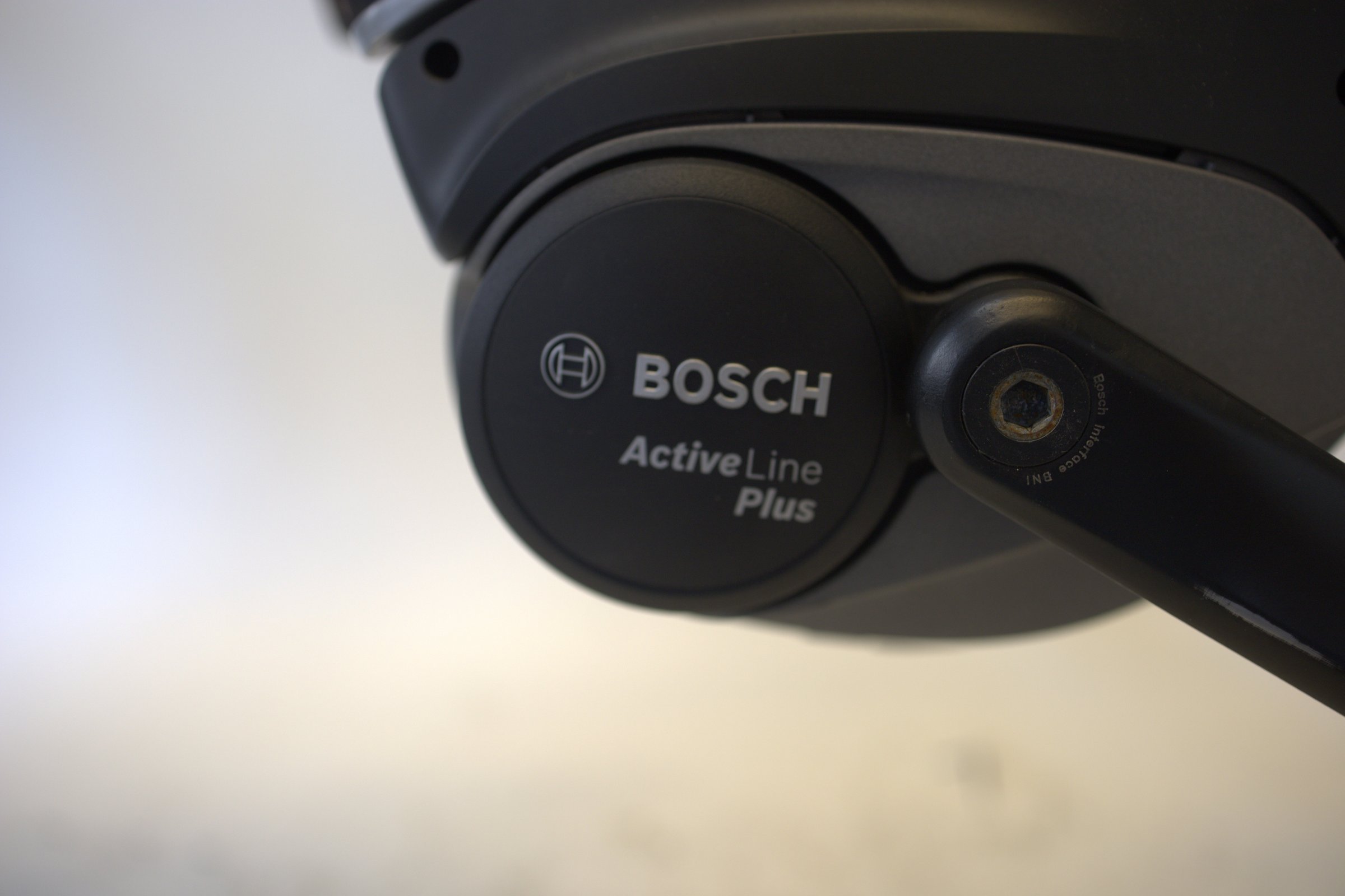 White E-Trekking 3.0 Bosch A+ 500 23