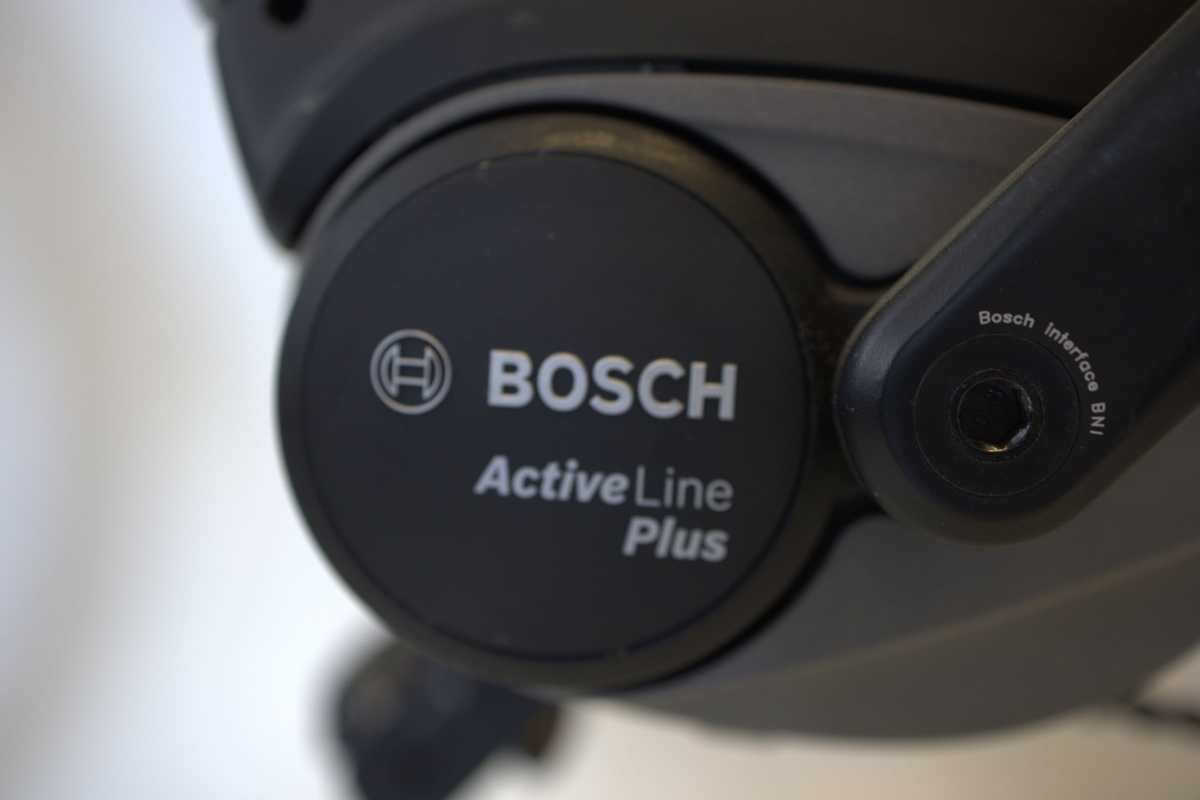 White E-TREKKING 3.0 Bosch active line plus