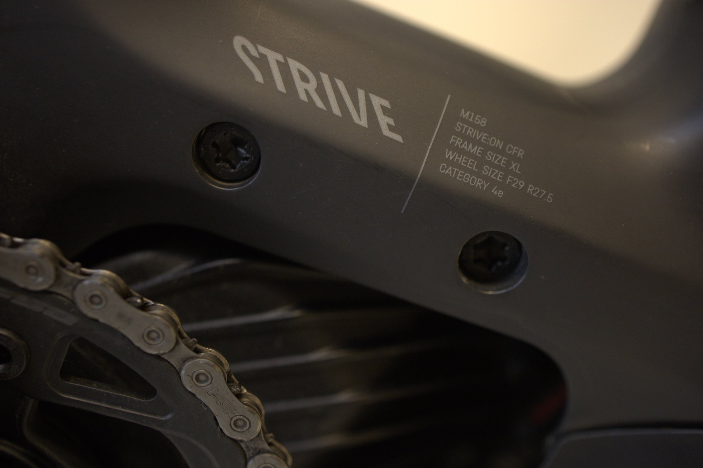 Canyon Strive:ON CFR Underdog
