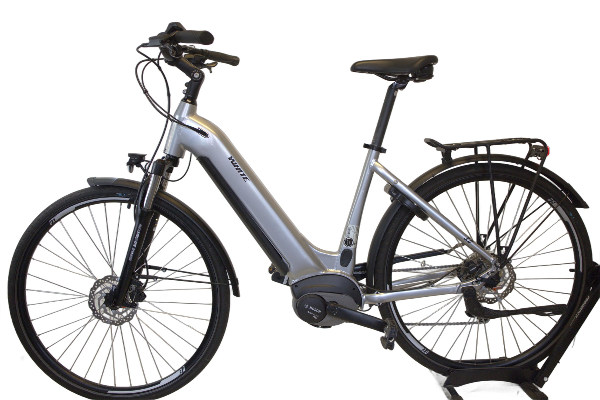 White E-Trekking 3.0 Bosch A+ 500