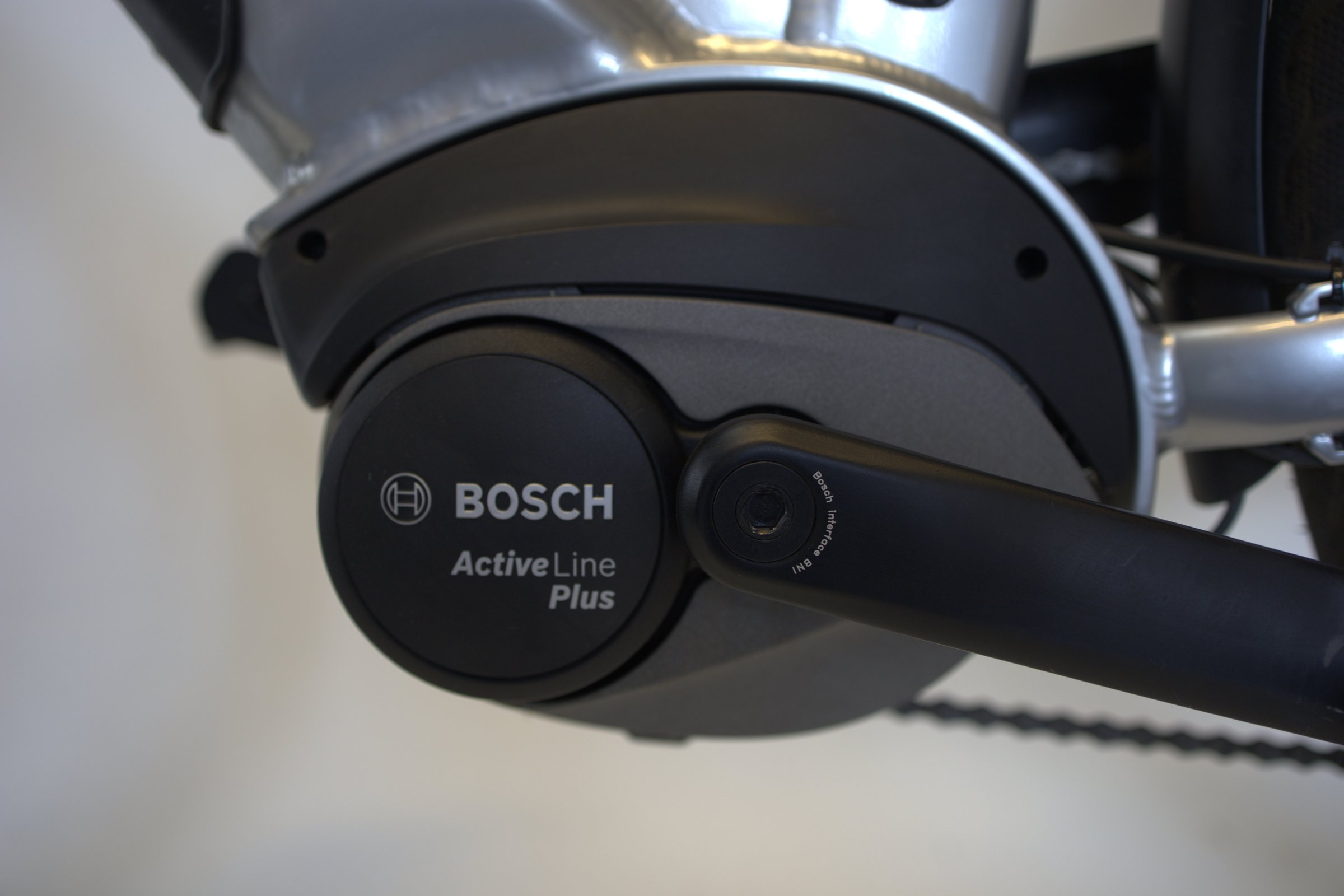 White E-Trekking 3.0 Bosch active line plus
