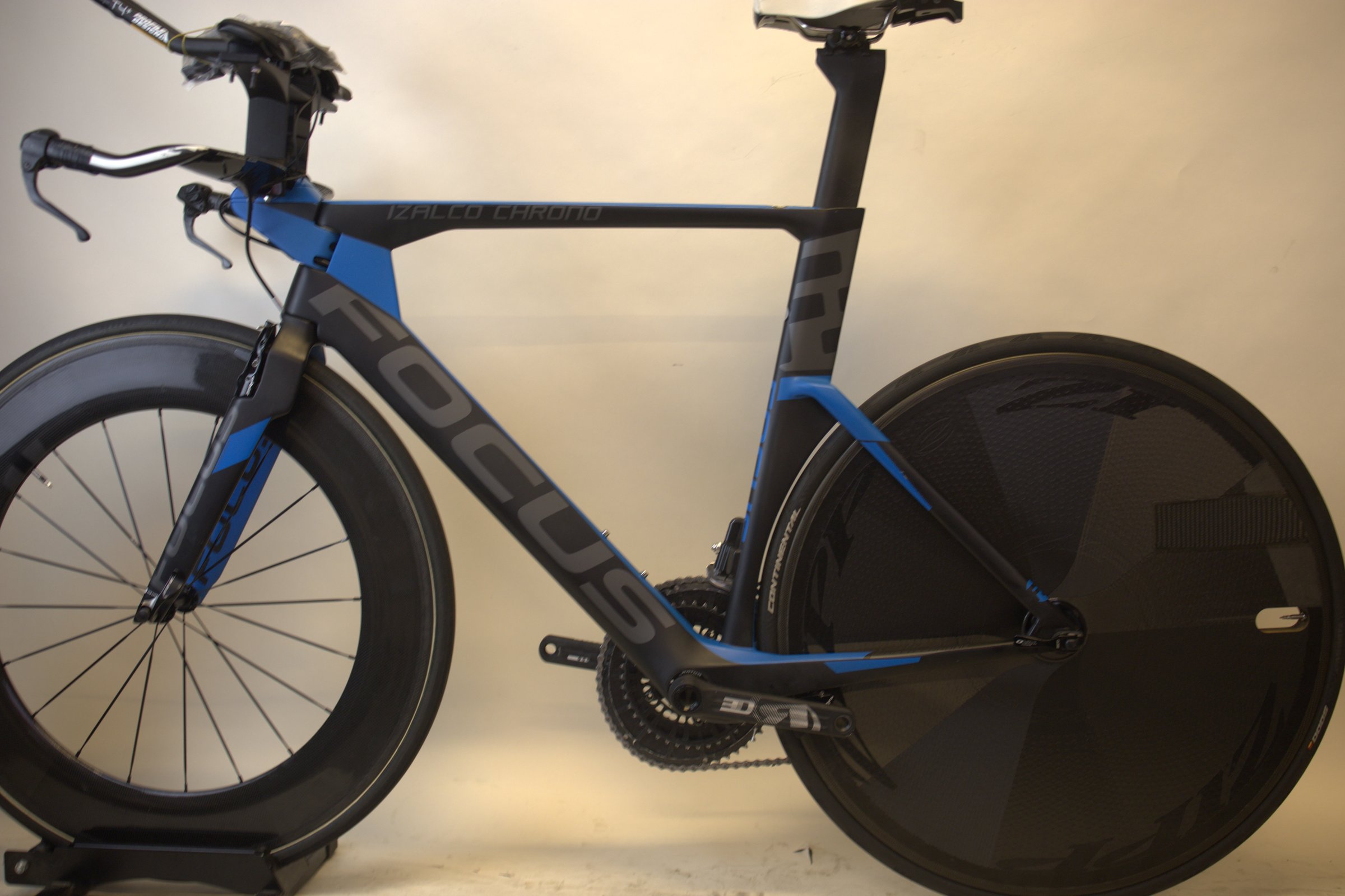 Focus Izalco Chrono Max 2.0 med oppgraderinger