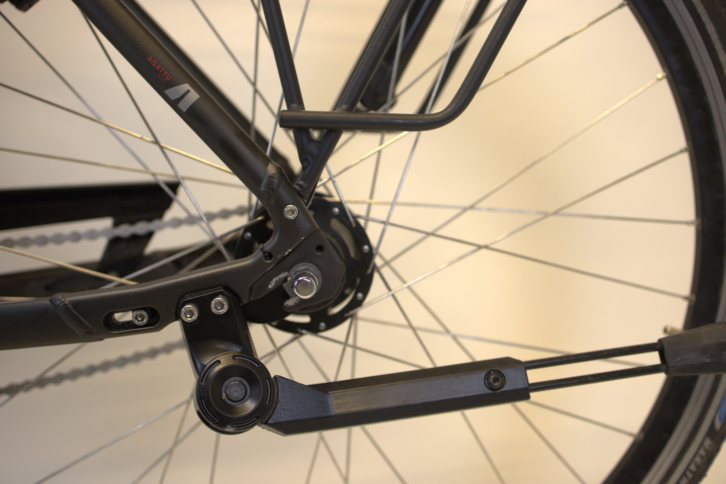 Kalkhoff Agattu med vinterdekk montert