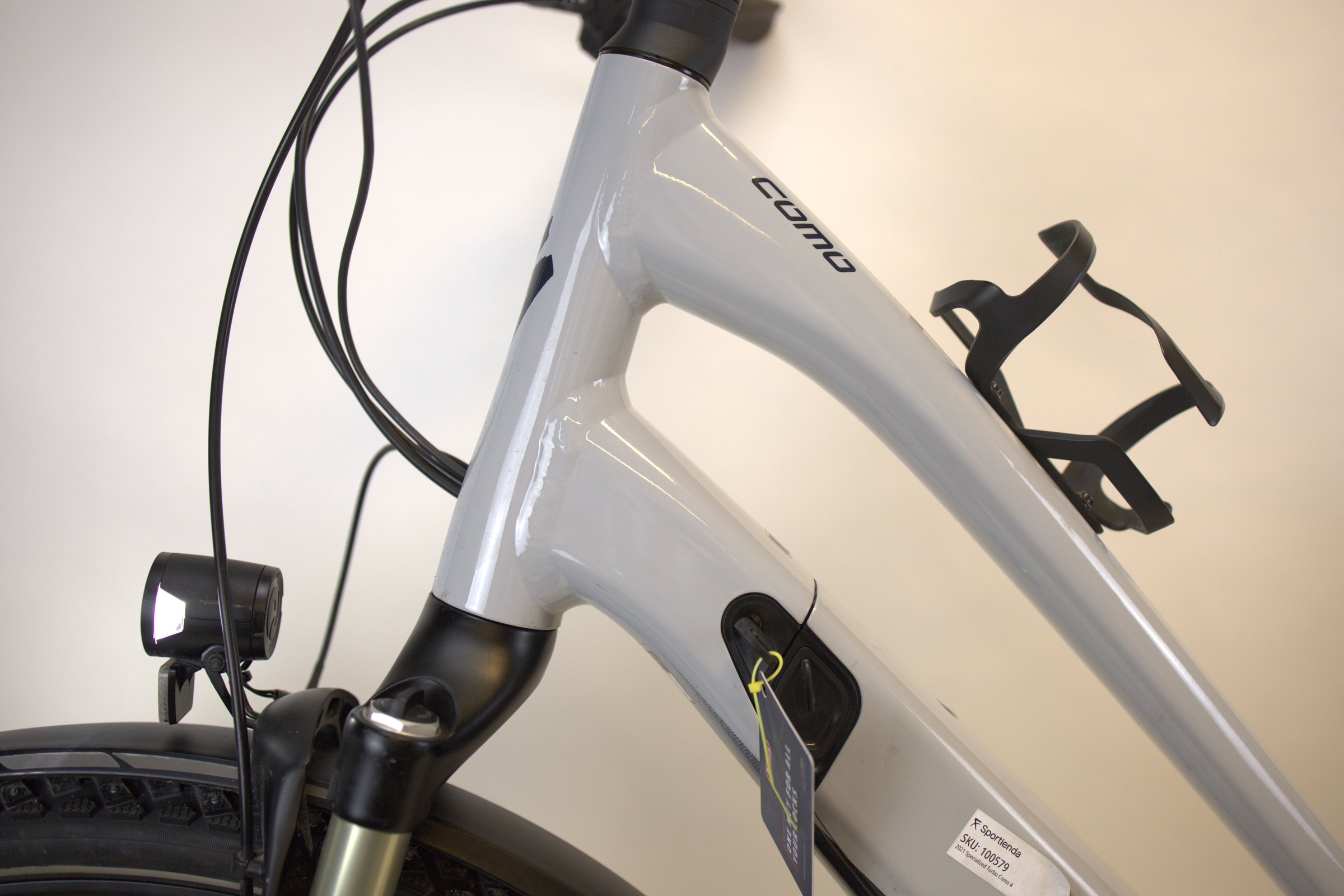 Specialized Turbo Como 4 med vinterdekk montert