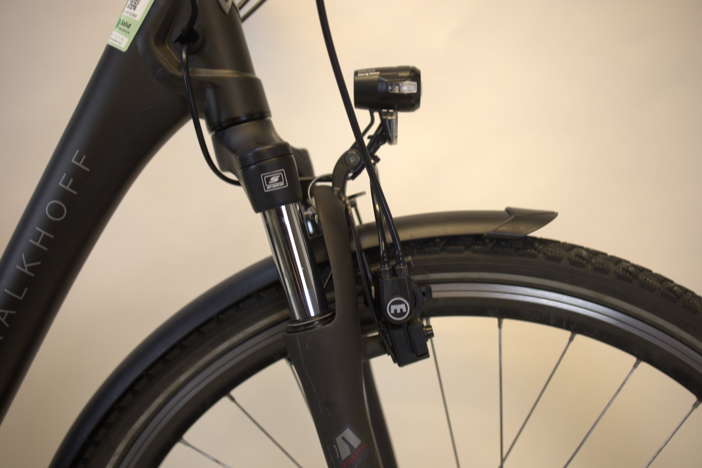 Kalkhoff Agattu med vinterdekk montert