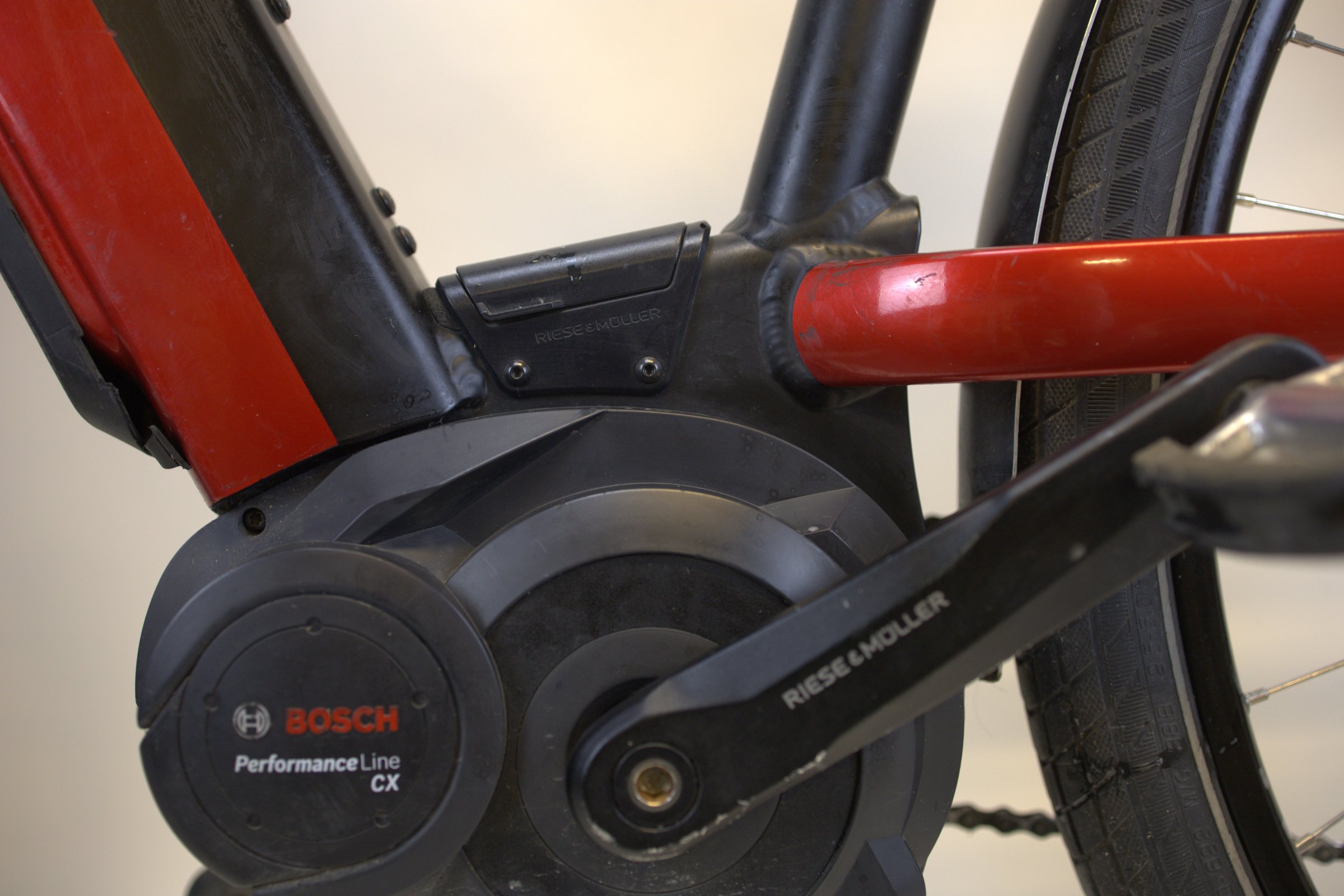 Riese & Müller New Charger Touring inkludert vinterdekk og lås