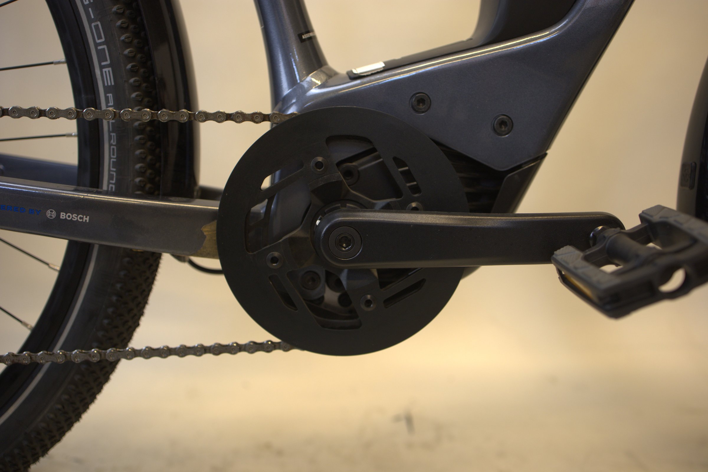 Trek Allant+ 6 med Abus foldelås