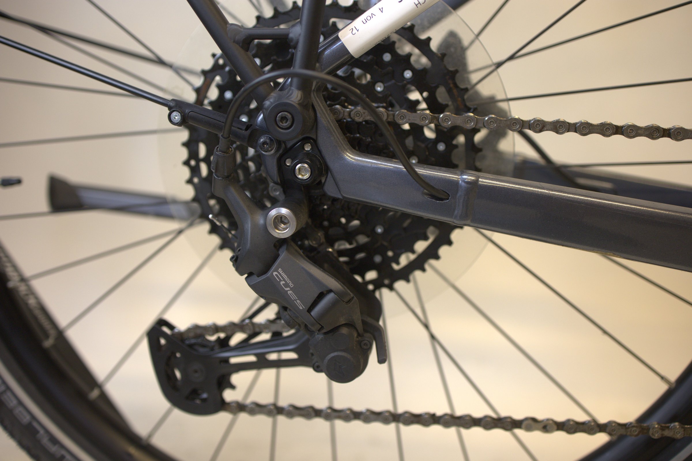 Trek Allant+ 6 med Abus foldelås