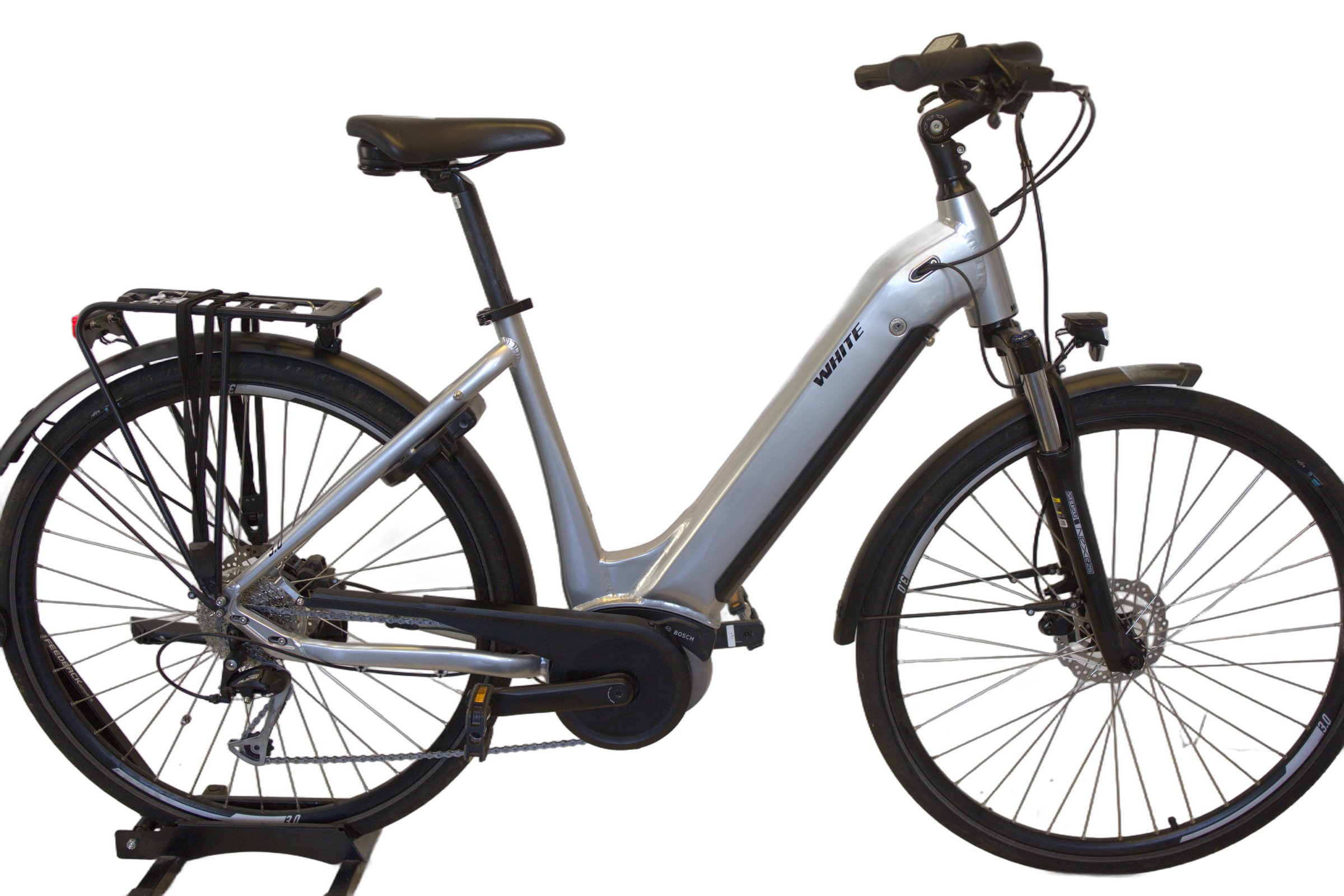 White E-Trekking 3.0 Bosch A+ 500 23