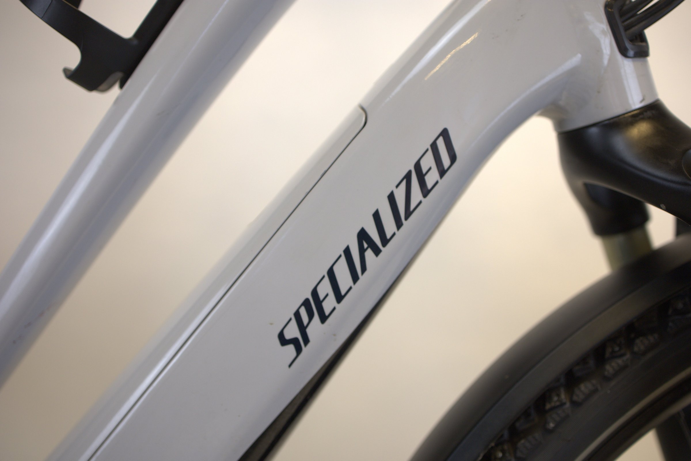 Specialized Turbo Como 4 med vinterdekk montert