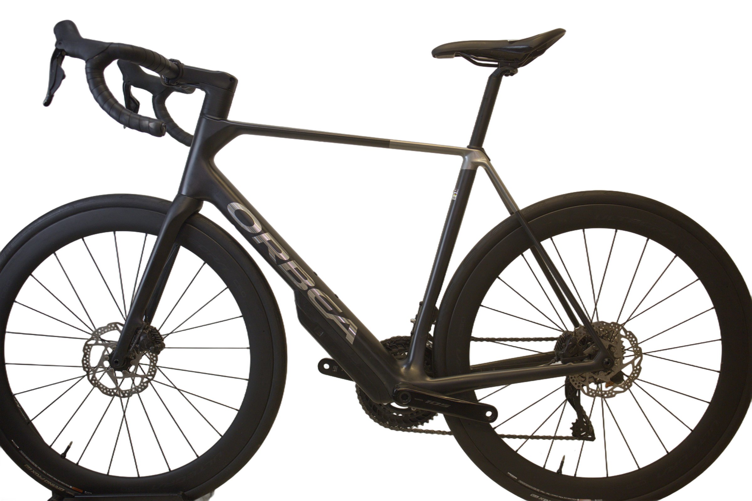 Orbea Orca M30i Di2 med Dura-Ace C50 og wattmåler