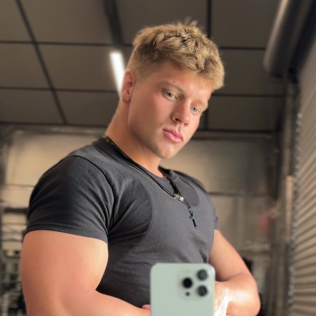 Davis Larsen