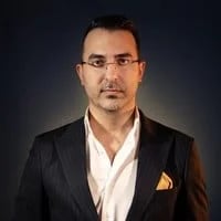 Pouya Eti • Digital Marketing Expert
