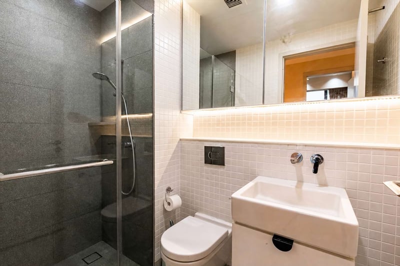Jui Residences – Bathroom 1