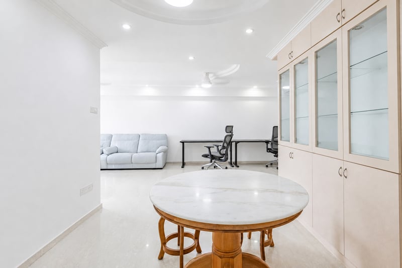 604 Jurong West Street 62 – Living Dining 1