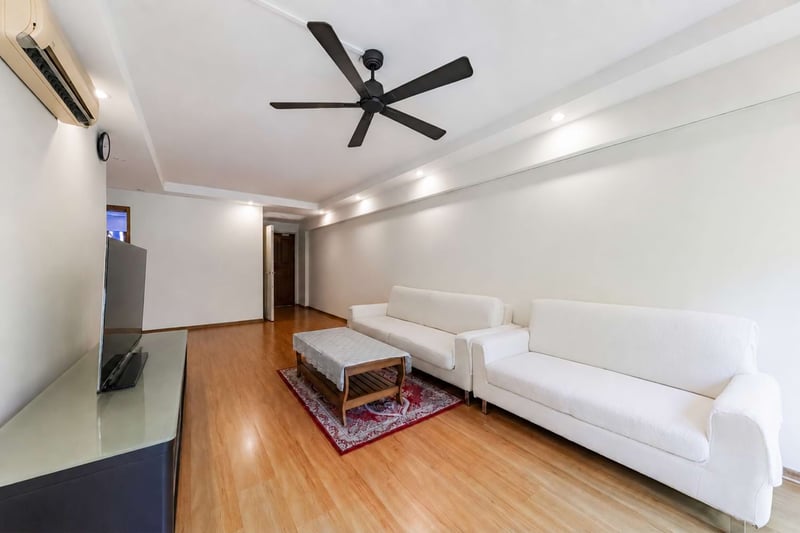 313A Anchorvale Road – Living Room 3