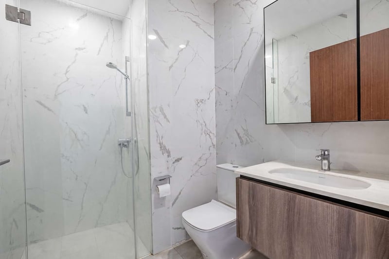 Lattice One – Bathroom 1
