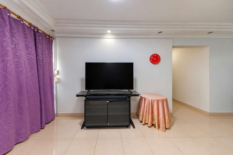 415 Eunos Road 5 – Livingroom 2