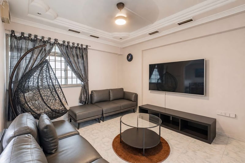 288C Bukit Batok Street 25 – Living Room 2