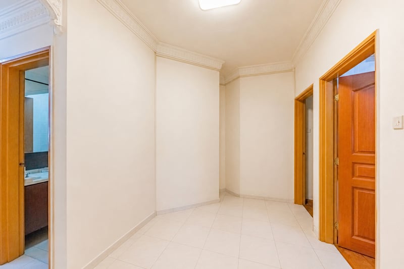 Bishan Park Condominium – Hallway 1