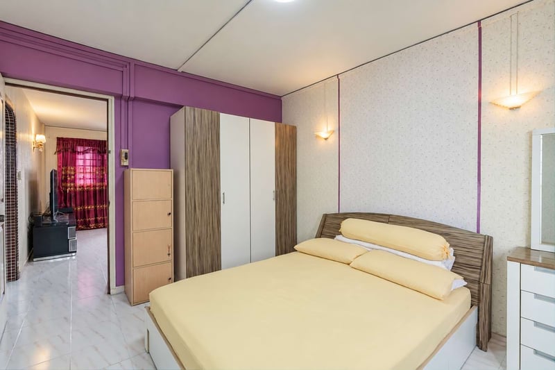 321 Bukit Batok Street 33 – Master Bedroom 2