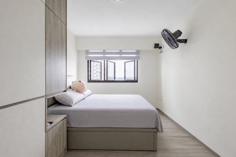 471C Fernvale Street – Master Bedroom 1