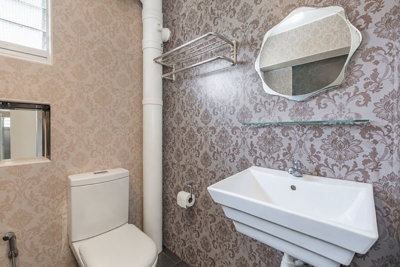 615 Choa Chu Kang Street 62 – Bathroom 1
