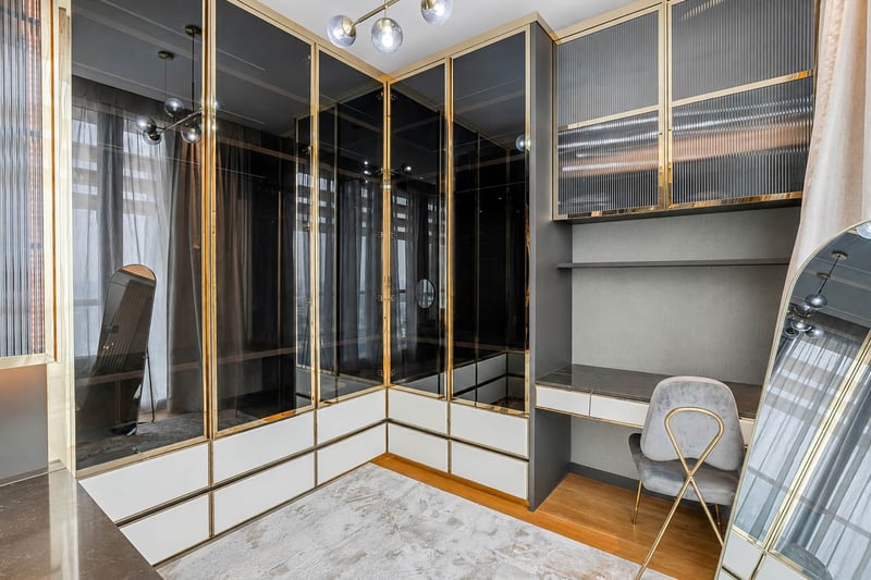 South Beach Residences – Workspace 1