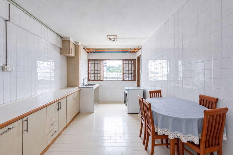 233 Bukit Batok East Avenue 5 – Kitchen 2