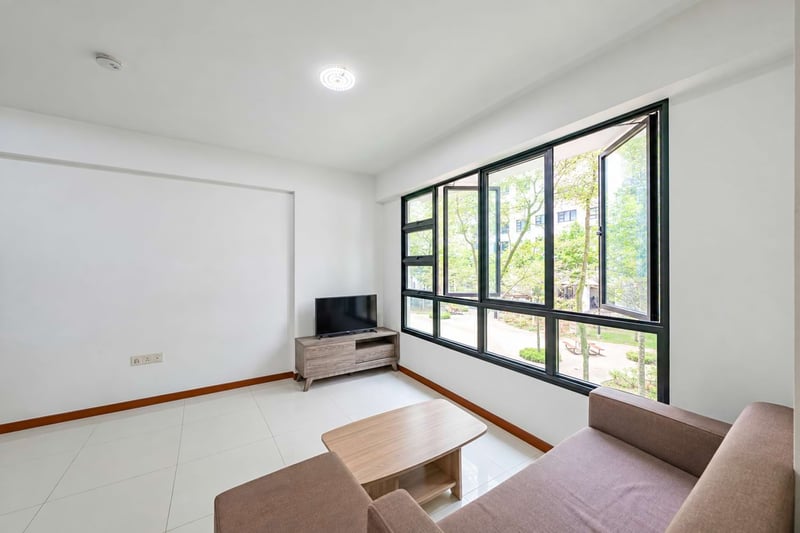 462D Yishun Avenue 6 – Living Room 2