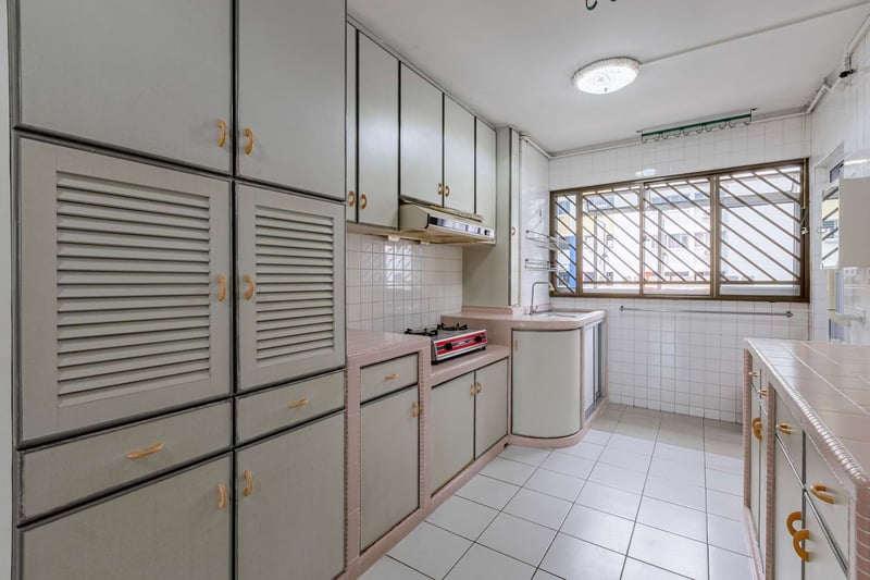 662 Yishun Avenue 4 – Kitchen 2