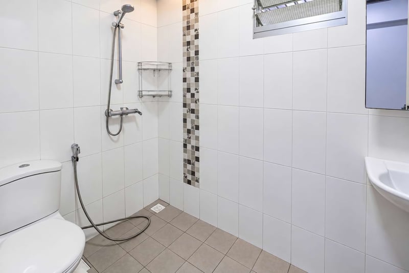 489A Choa Chu Kang Avenue 5 – Bathroom 1