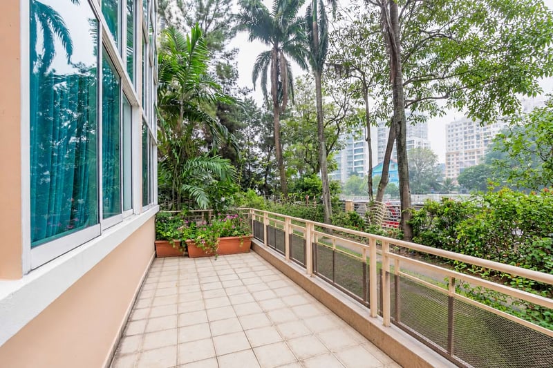 Moonstone View – Balcony_2A