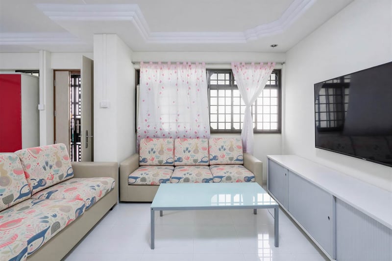 366 Corporation Drive – Living Room 2