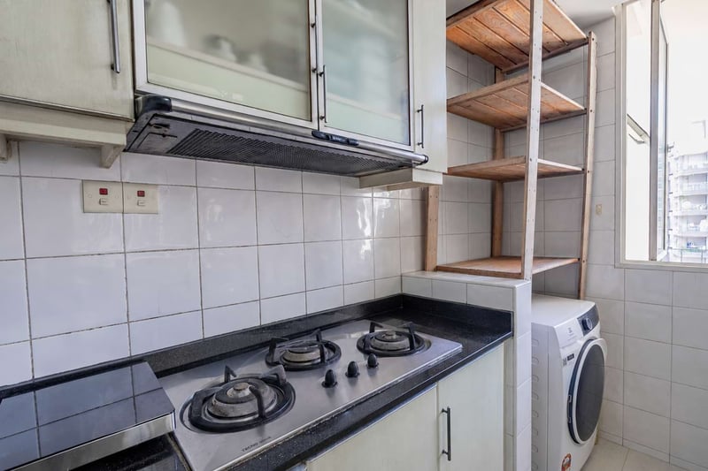 Papillon – Kitchen 2