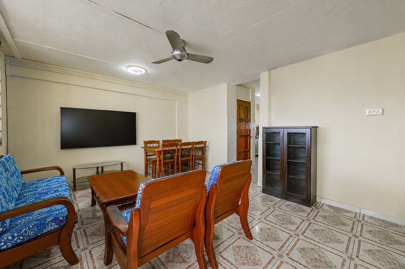 288 Yishun Avenue 6 – Living Dining 1