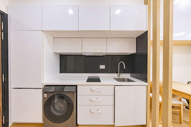 Alexis – Kitchen 1