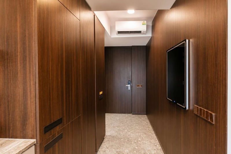 One Pearl Bank – photo 5